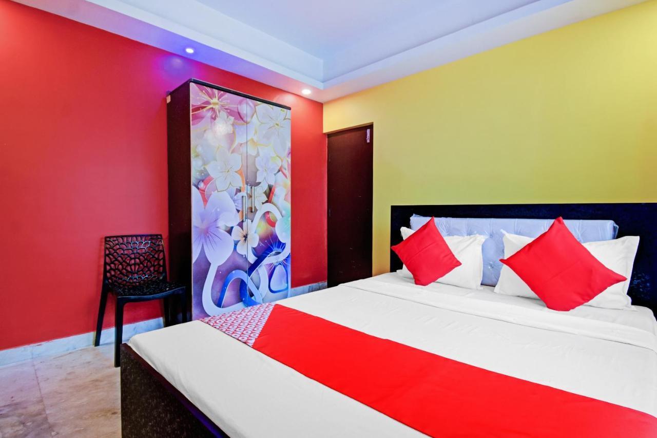 Oyo Flagship 80647 Rose Hotel Kolkata